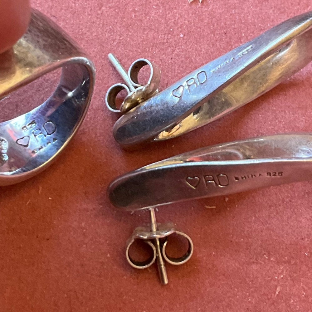 VNTG RD Sterling Silver Earrings and Ring Set - Picture 3 of 7